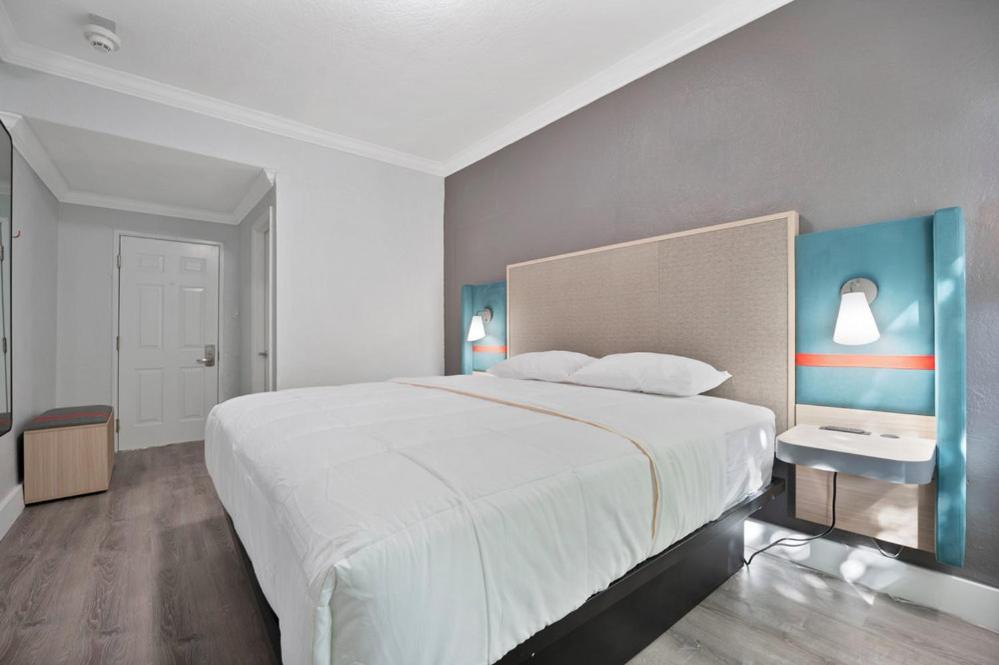Garden Hotel Miami Airport, Trademark Collection By Wyndham Miami Springs Екстер'єр фото